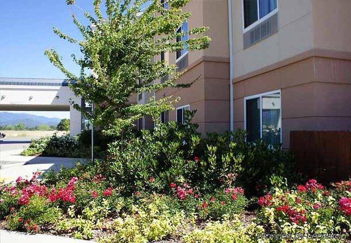 Fairfield Inn & Suites Redding Exteriér fotografie
